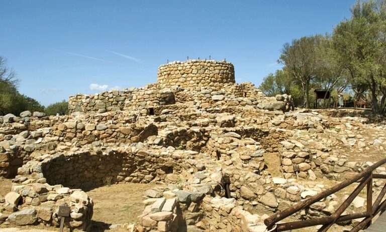 escursione-ambientale-culturale-fungo-arzachena-sardegna